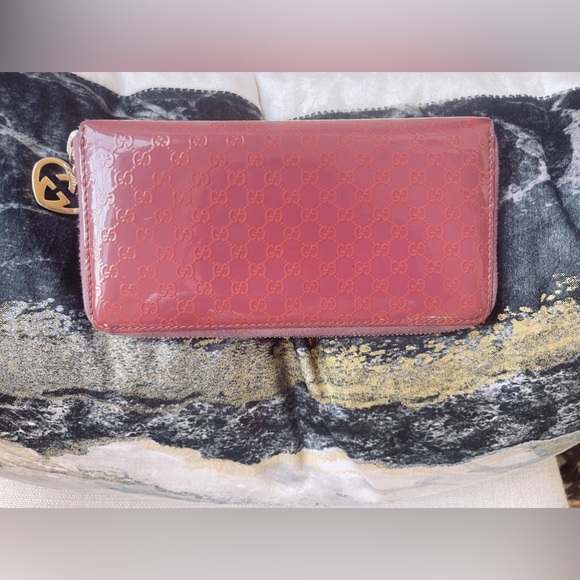 GUCCI Vintage Authentic Microguccdssima Leather Continental Wallet Price Firm! - Picture 1 of 16